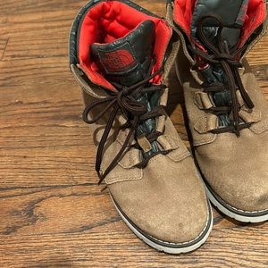 North face boots